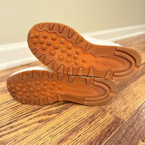 Reebok Classics - Picture 5 of 6